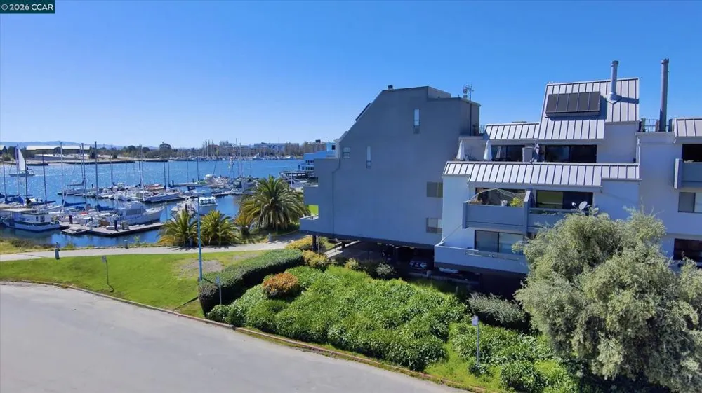 1 W Embarcadero #354 Oakland, CA 94607