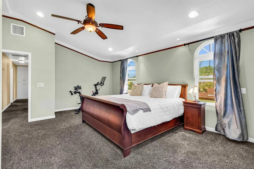 7310 Hamlet Ave. San Diego, CA 92120