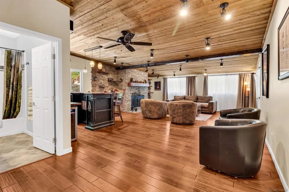 7310 Hamlet Ave. San Diego, CA 92120