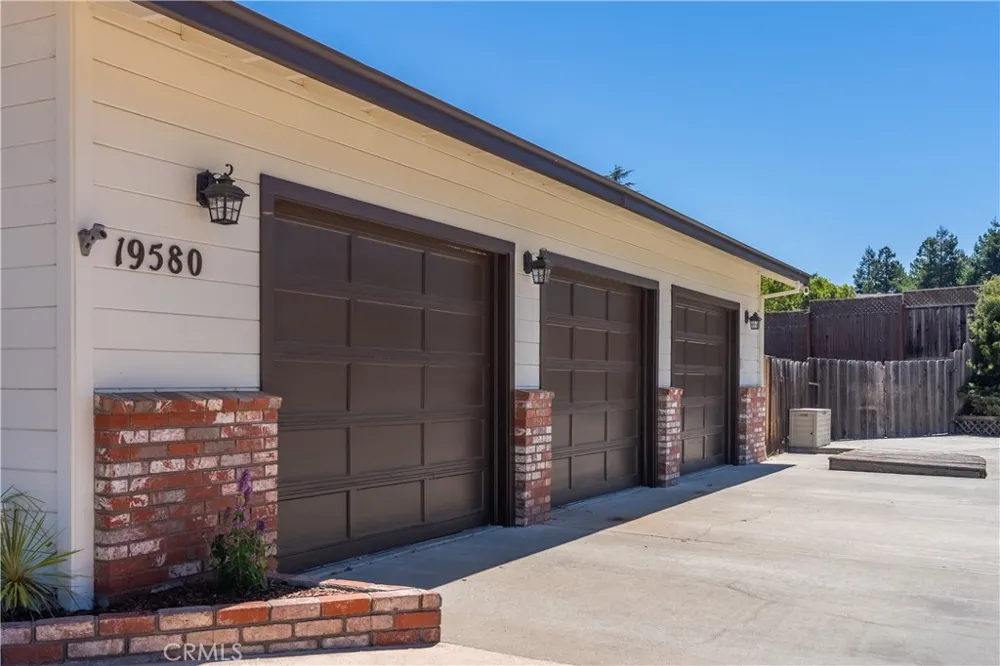 19580 Redding Salinas, CA 93908
