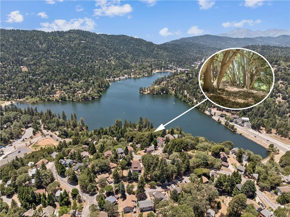 2727 Delle Crestline, CA 92325