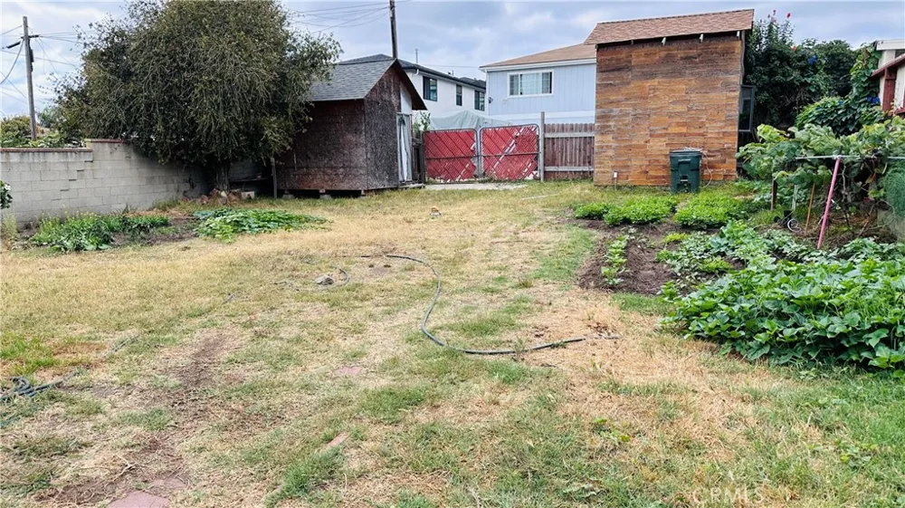 1754 256th Lomita, CA 90717