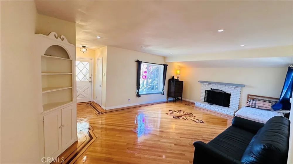 1754 256th Lomita, CA 90717