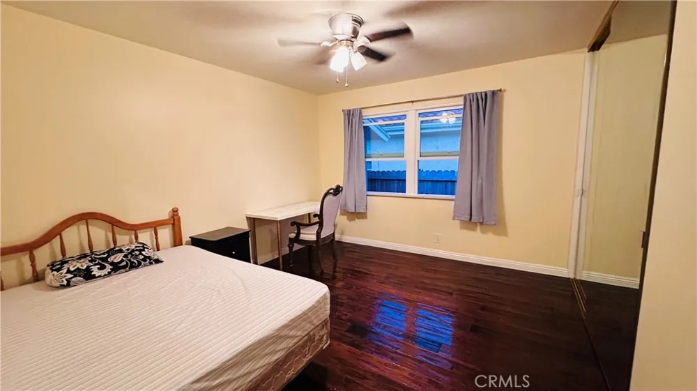 1754 256th Lomita, CA 90717