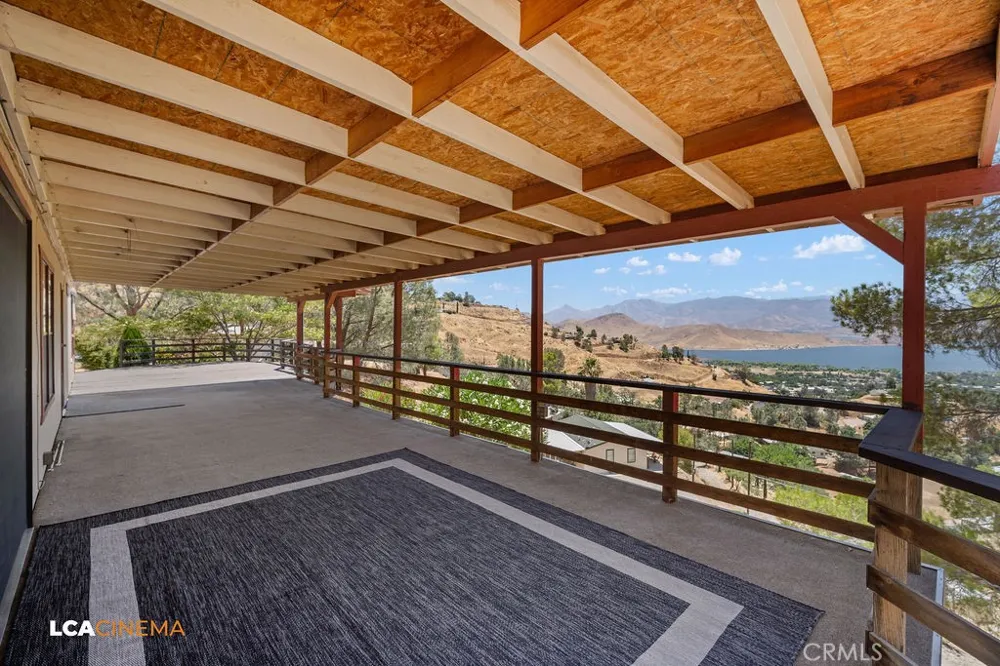 58 Loma Wofford Heights, CA 93285
