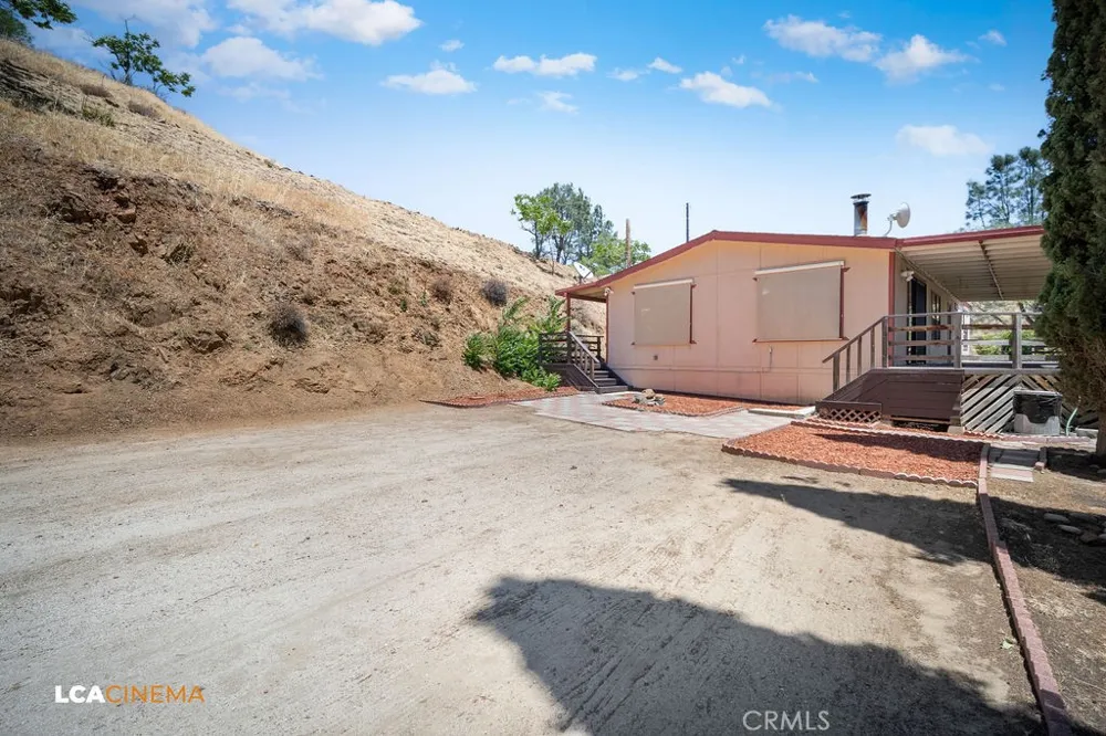 58 Loma Wofford Heights, CA 93285