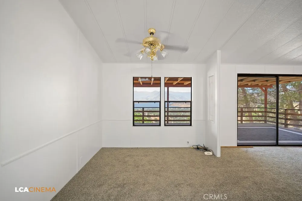 58 Loma Wofford Heights, CA 93285