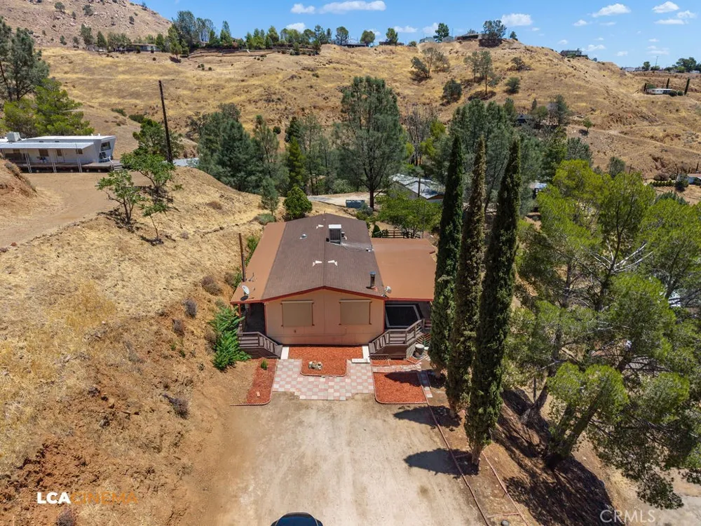 58 Loma Wofford Heights, CA 93285