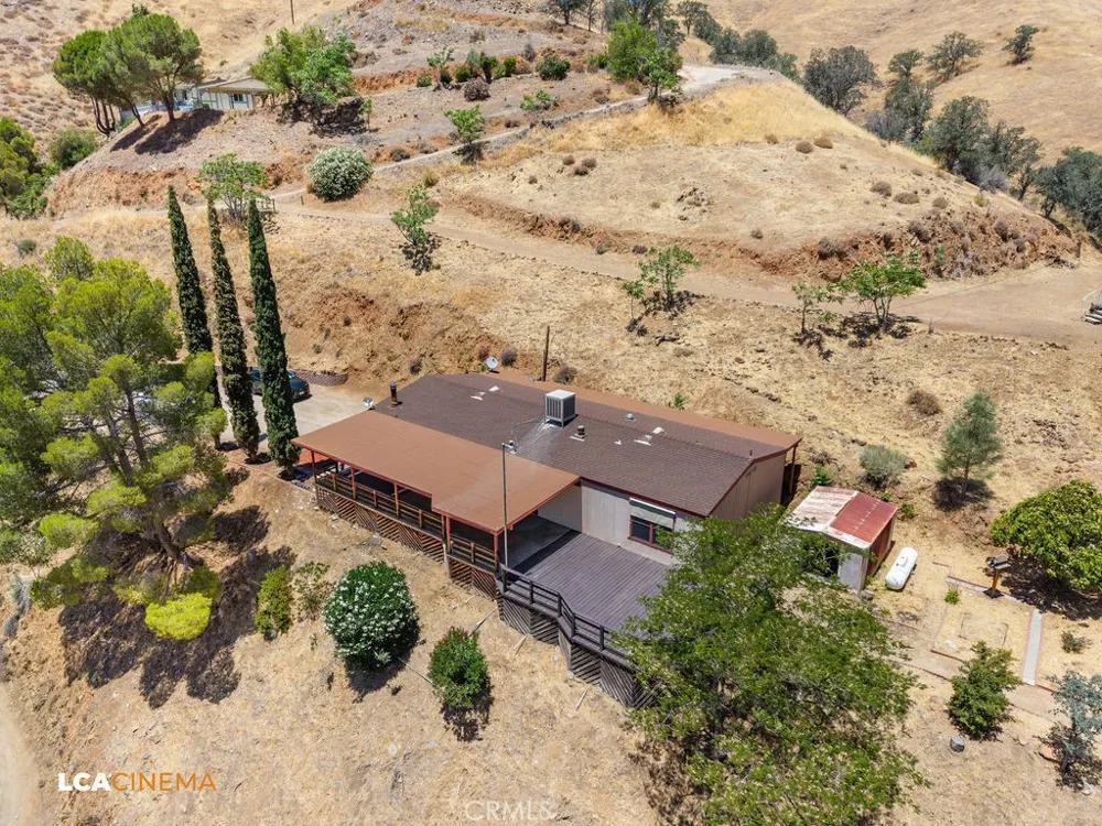 58 Loma Wofford Heights, CA 93285