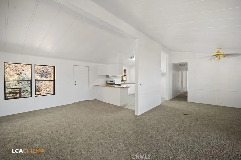 58 Loma Wofford Heights, CA 93285