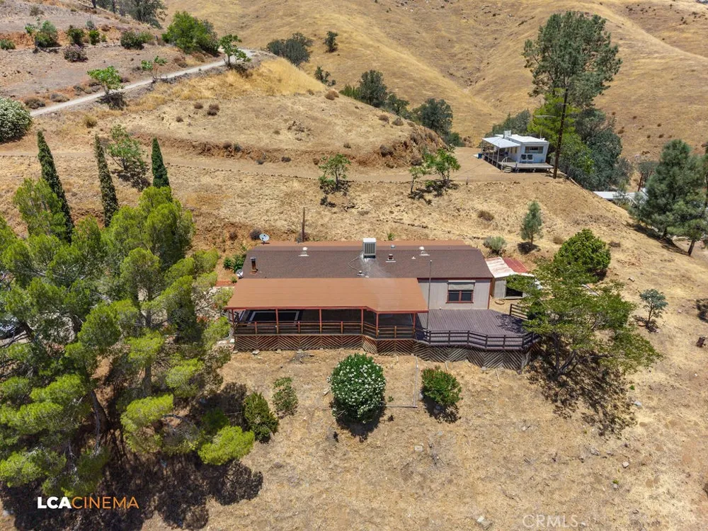 58 Loma Wofford Heights, CA 93285