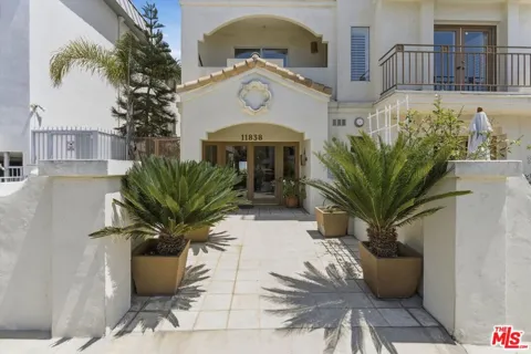11838 Kiowa Avenue #203