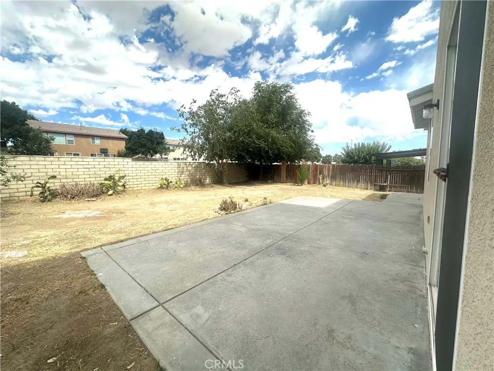 14990 Leaf Lane Victorville, CA 92394