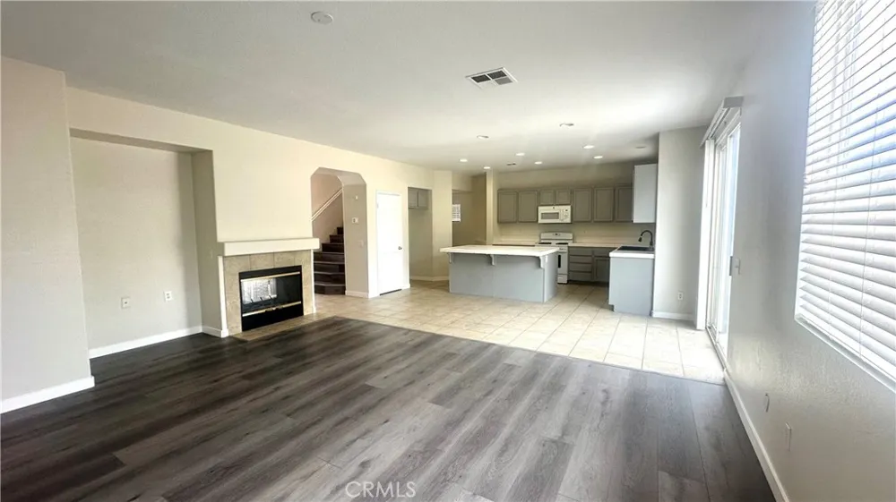 14990 Leaf Lane Victorville, CA 92394