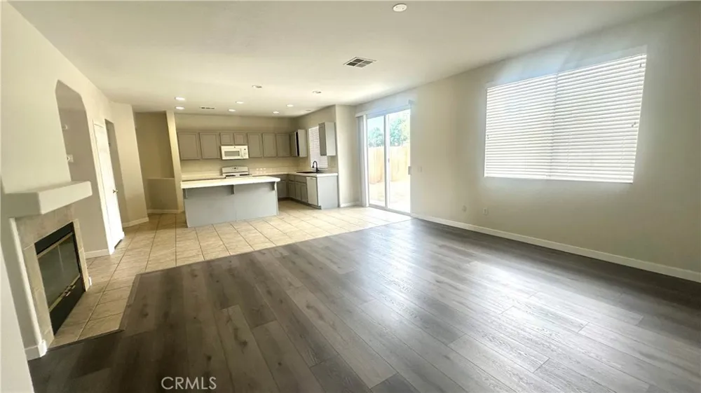 14990 Leaf Lane Victorville, CA 92394
