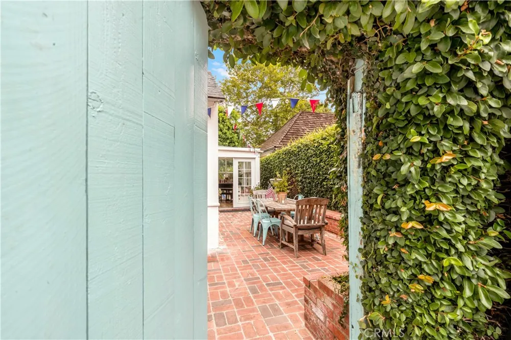 2632 Vista Drive Newport Beach, CA 92663