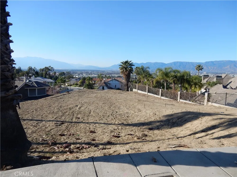 Walter Court Colton, CA 92324