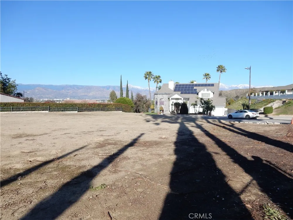 Cindee Lane Colton, CA 92324