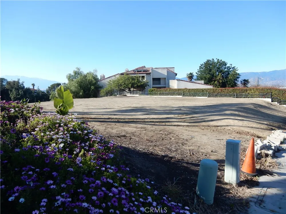 Cindee Lane Colton, CA 92324