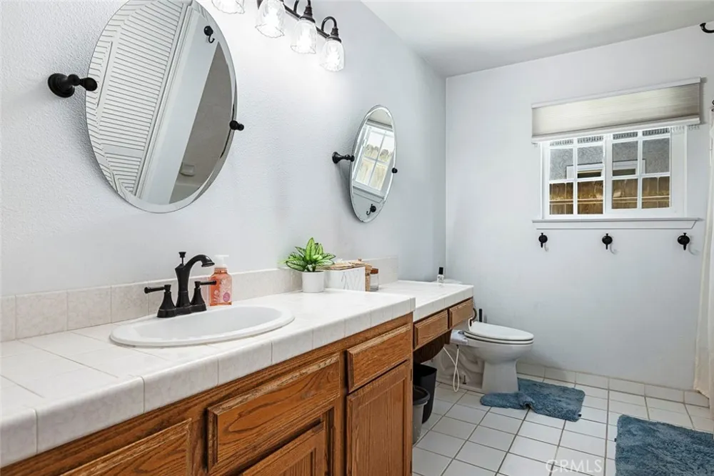 2183 E Fallbrook Avenue Fresno, CA 93720