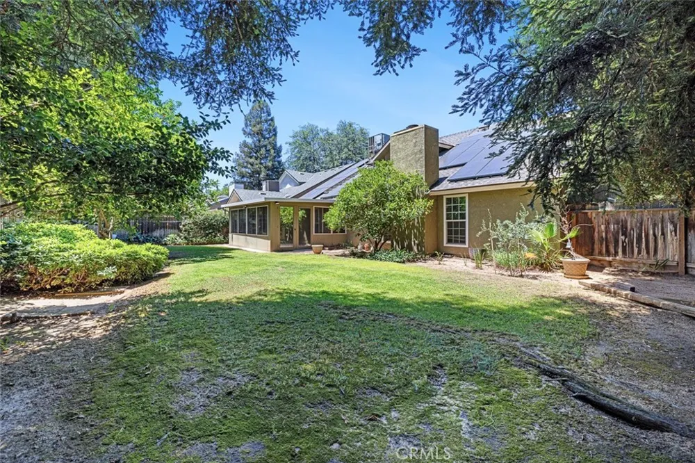 2183 E Fallbrook Avenue Fresno, CA 93720