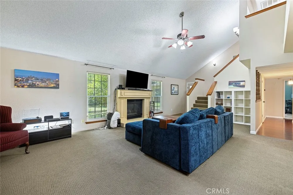 2183 E Fallbrook Avenue Fresno, CA 93720