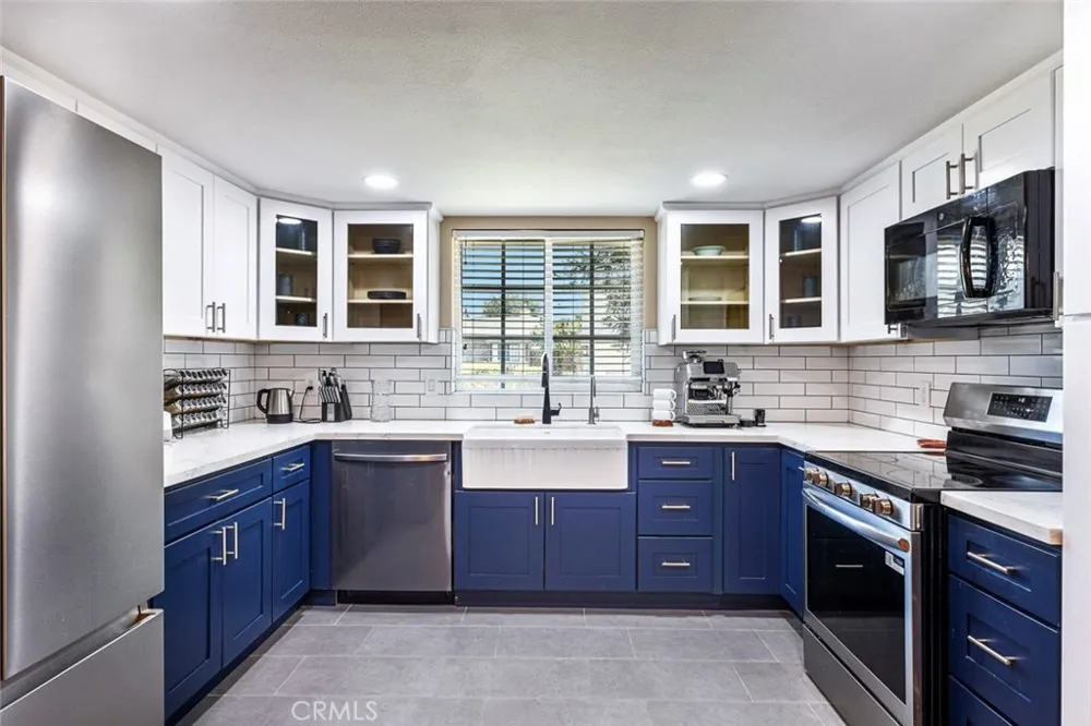 2183 E Fallbrook Avenue Fresno, CA 93720