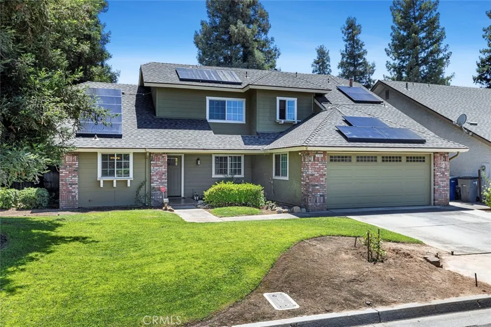 2183 E Fallbrook Avenue Fresno, CA 93720