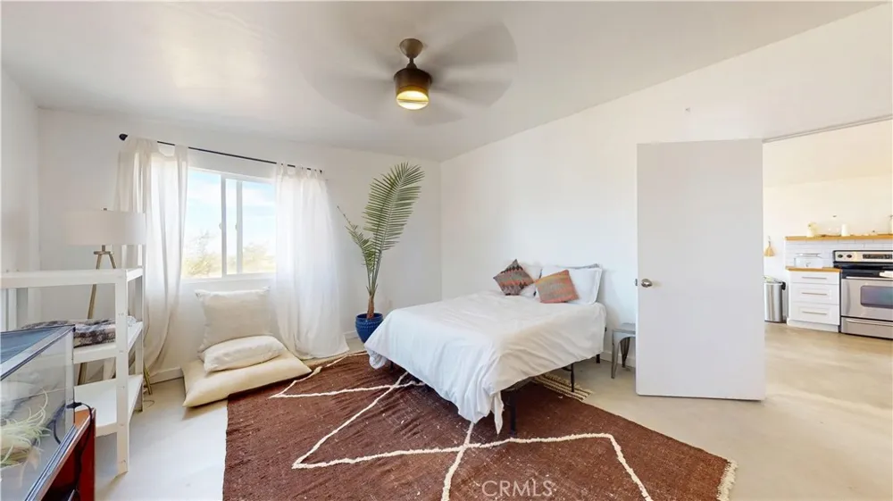 1271 Dakota Landers, CA 92285
