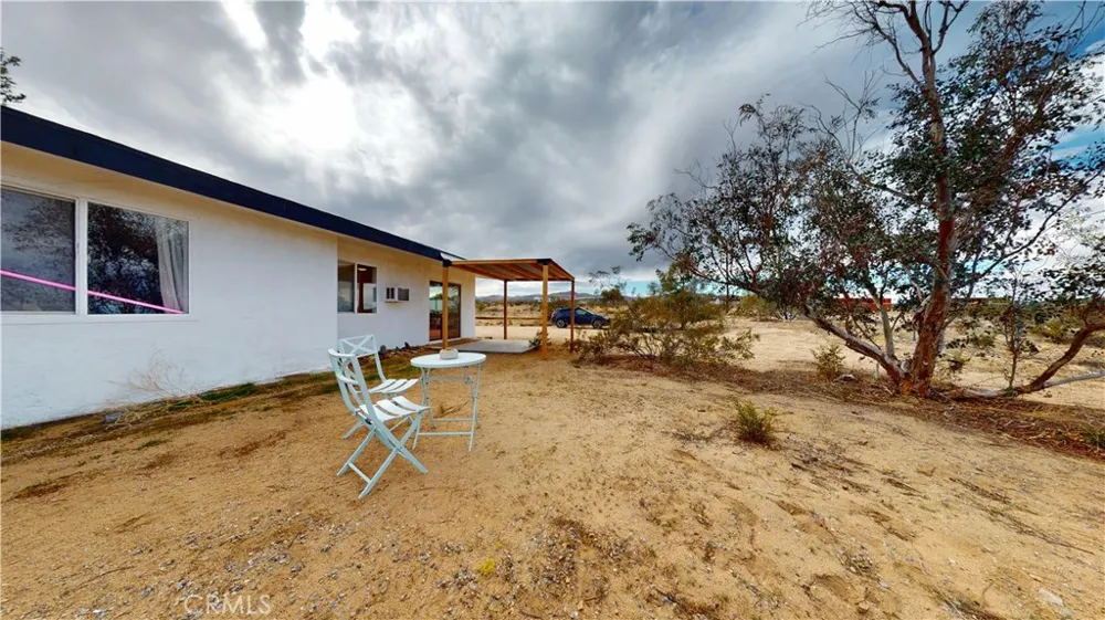 1271 Dakota Landers, CA 92285