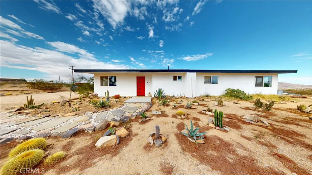 1271 Dakota Landers, CA 92285