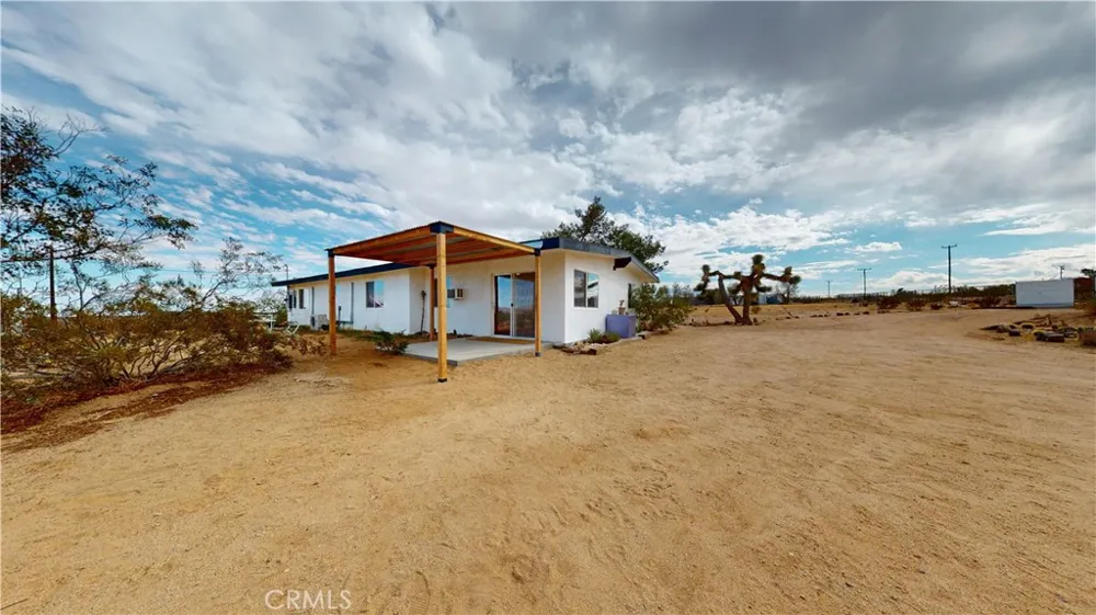 1271 Dakota Landers, CA 92285