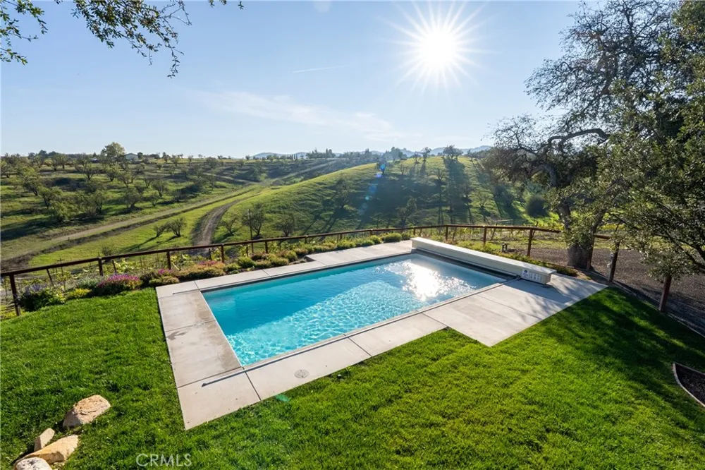 550 Villa Lots Rd Paso Robles, CA 93446