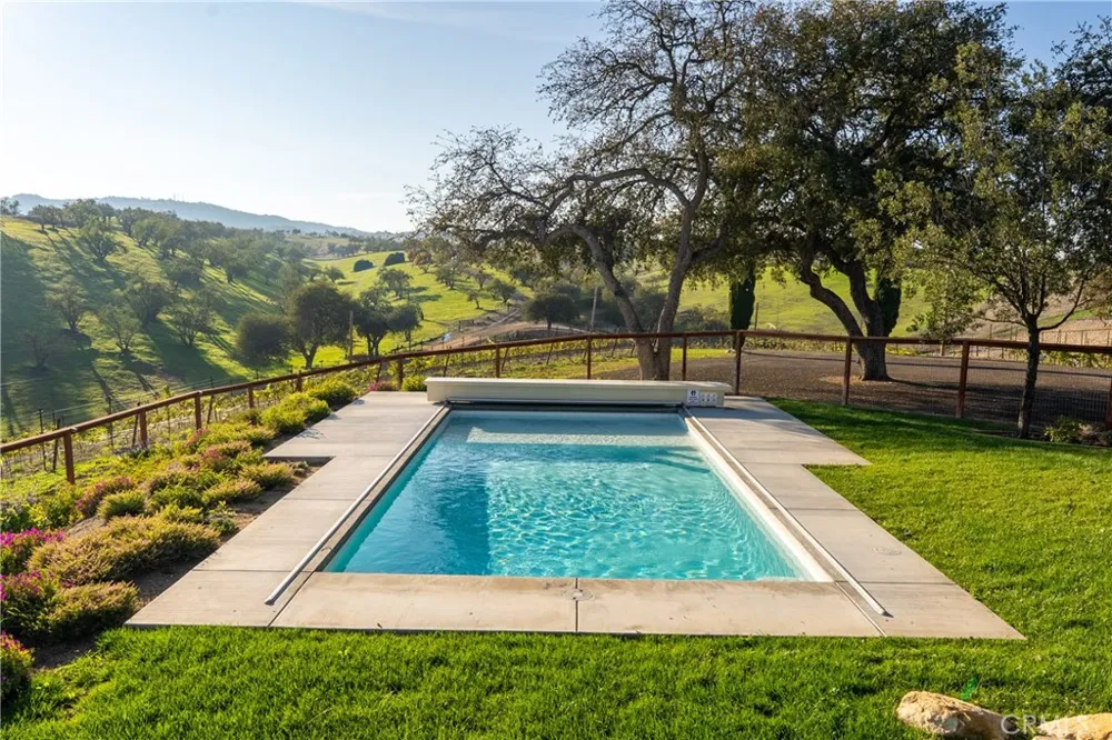 550 Villa Lots Rd Paso Robles, CA 93446