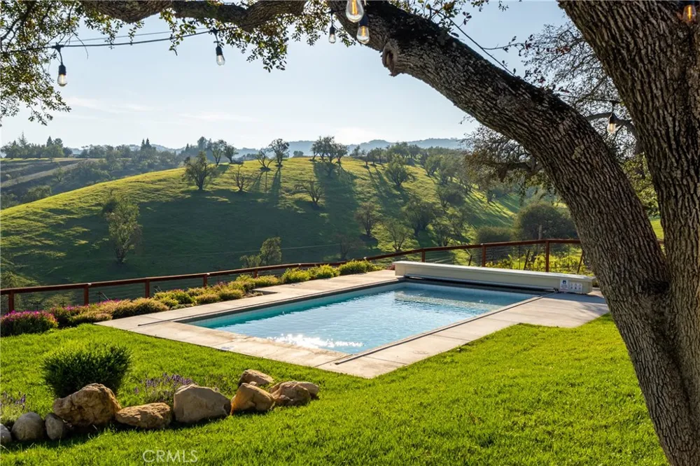 550 Villa Lots Rd Paso Robles, CA 93446
