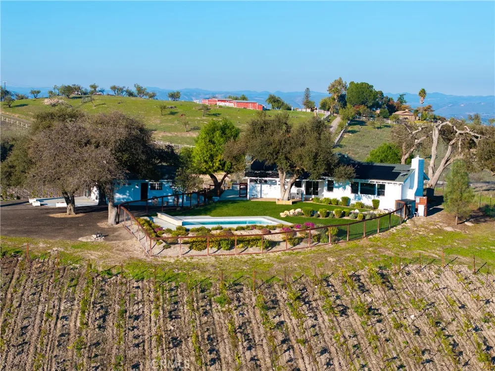 550 Villa Lots Rd Paso Robles, CA 93446