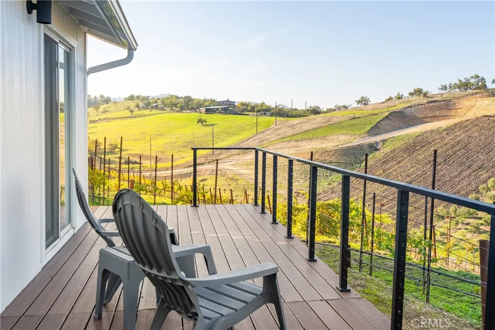 550 Villa Lots Rd Paso Robles, CA 93446