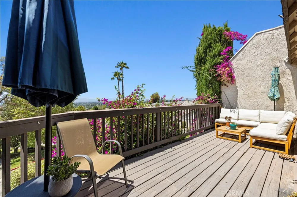 15614 Crestview Lane #63 Granada Hills, CA 91344