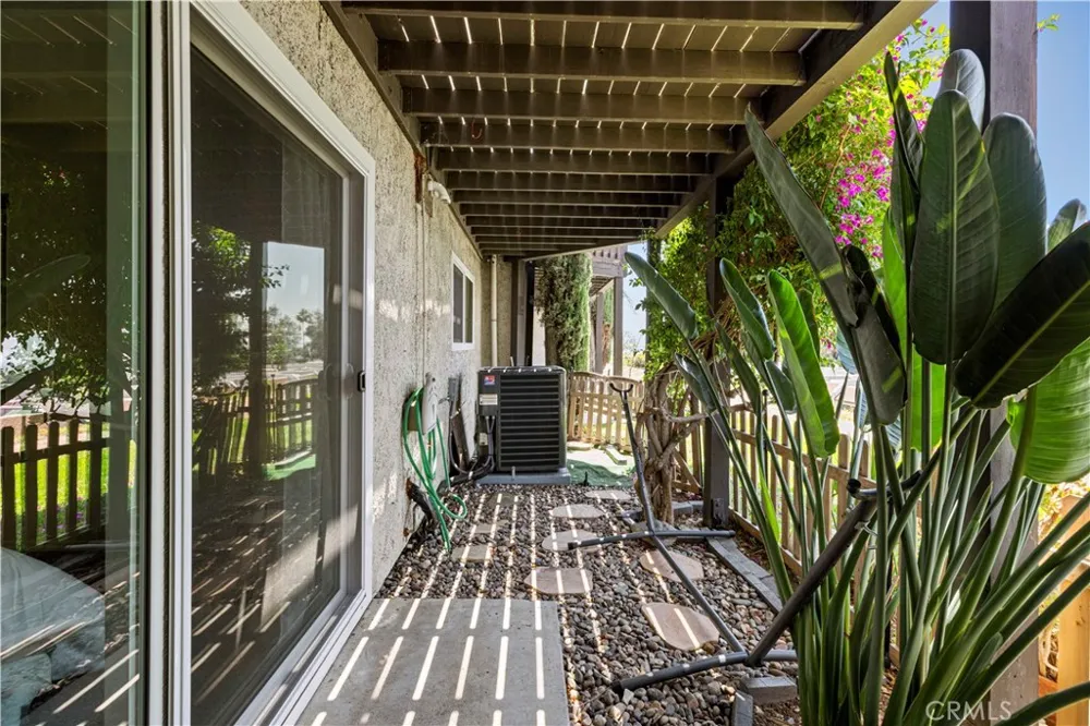 15614 Crestview Lane #63 Granada Hills, CA 91344