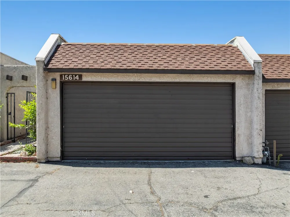 15614 Crestview Lane #63 Granada Hills, CA 91344