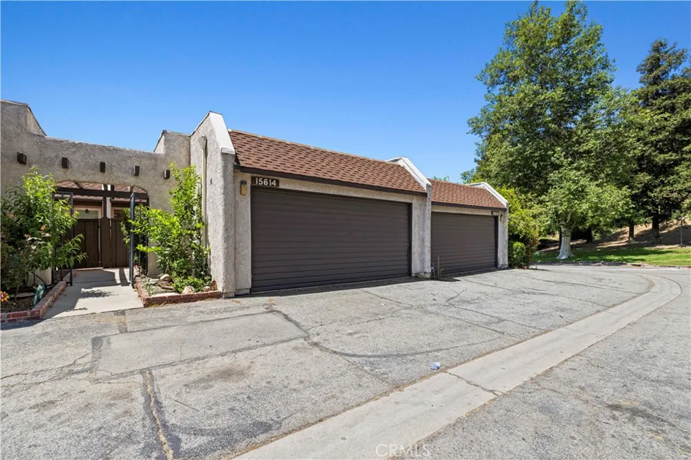 15614 Crestview Lane #63 Granada Hills, CA 91344