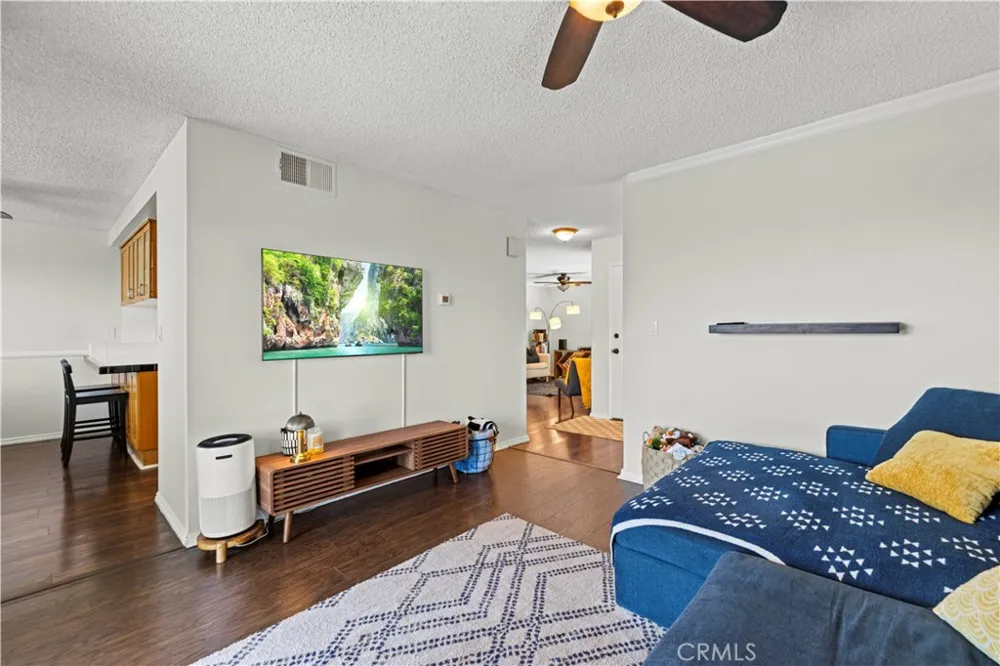 15614 Crestview Lane #63 Granada Hills, CA 91344