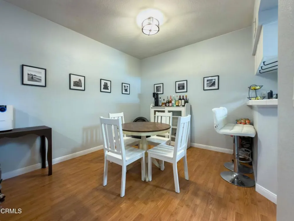 684 Sutton Crest Trail #TL107 Oak Park, CA 91377