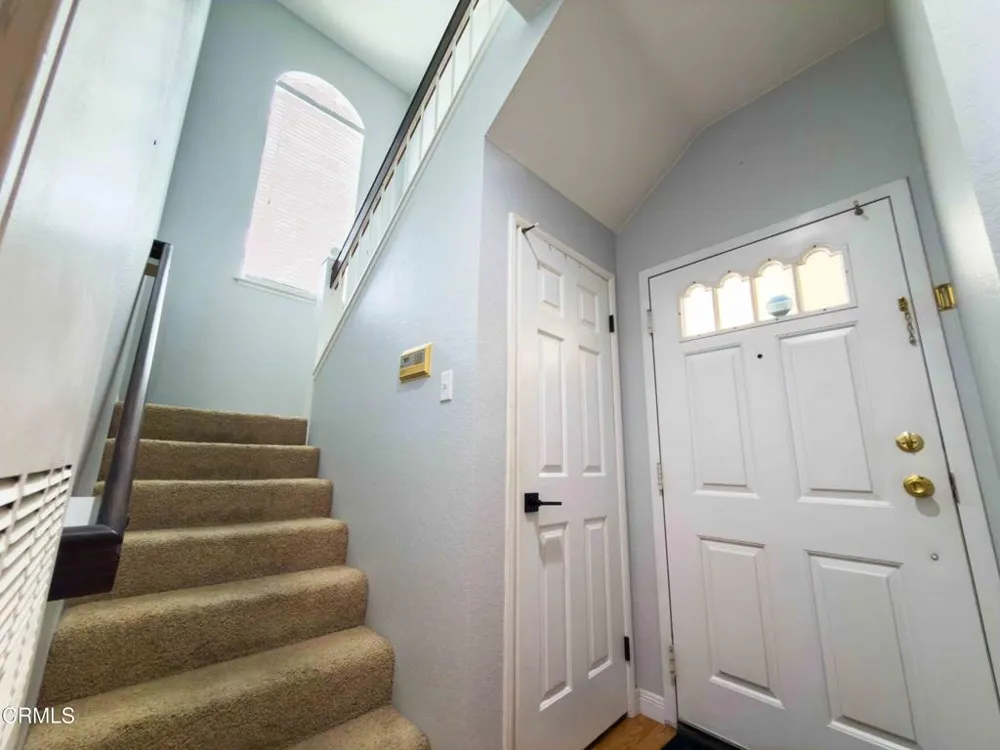 684 Sutton Crest Trail #TL107 Oak Park, CA 91377