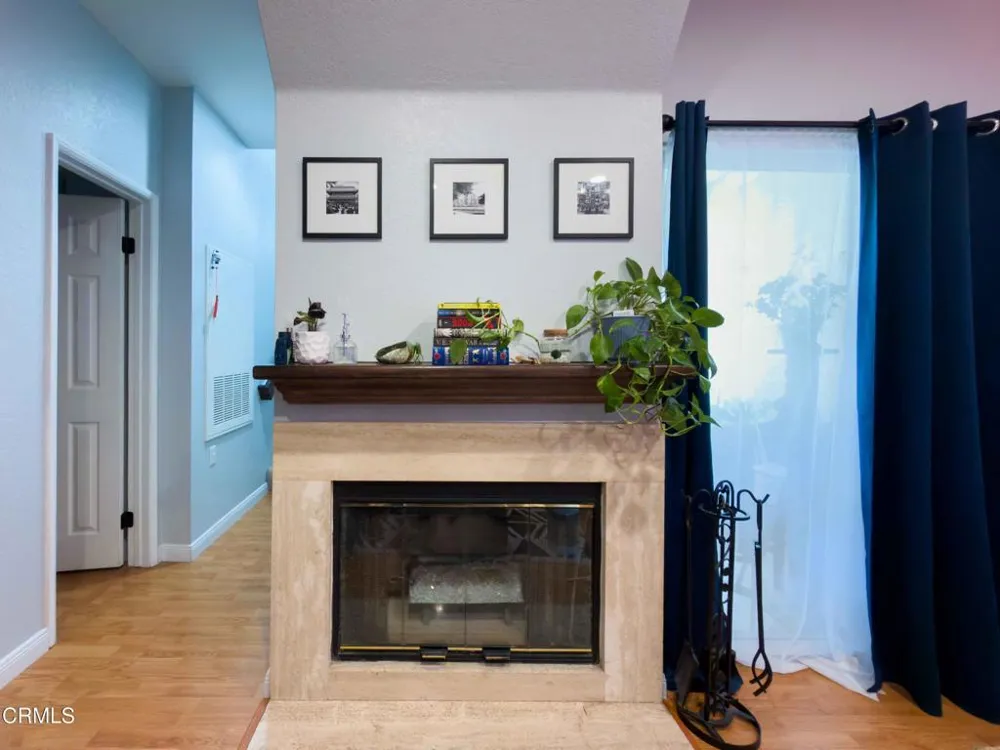 684 Sutton Crest Trail #TL107 Oak Park, CA 91377
