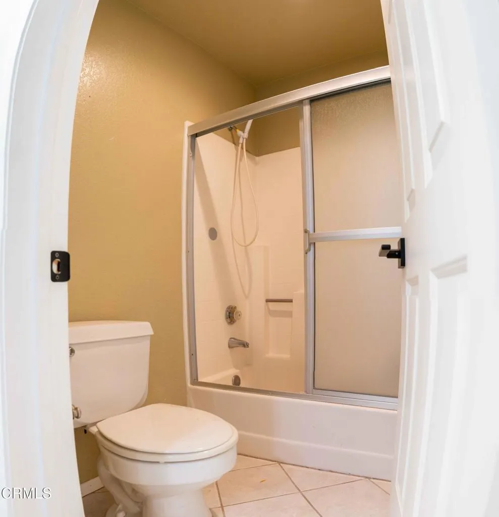 684 Sutton Crest Trail #TL107 Oak Park, CA 91377