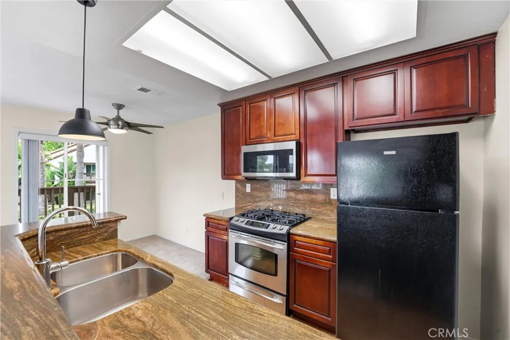 25274 Via Lido Laguna Niguel, CA 92677