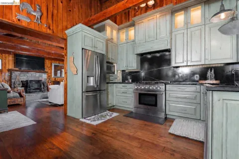 16645 Madrone Cir
