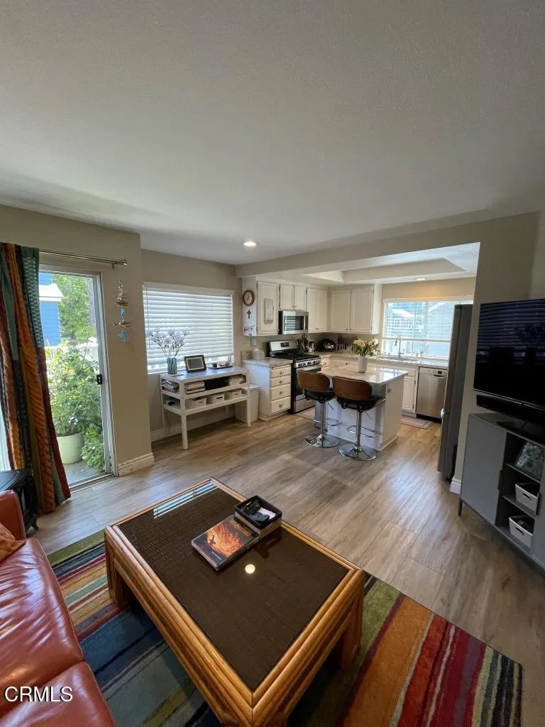 1044 Gilbert Lane Ventura, CA 93003
