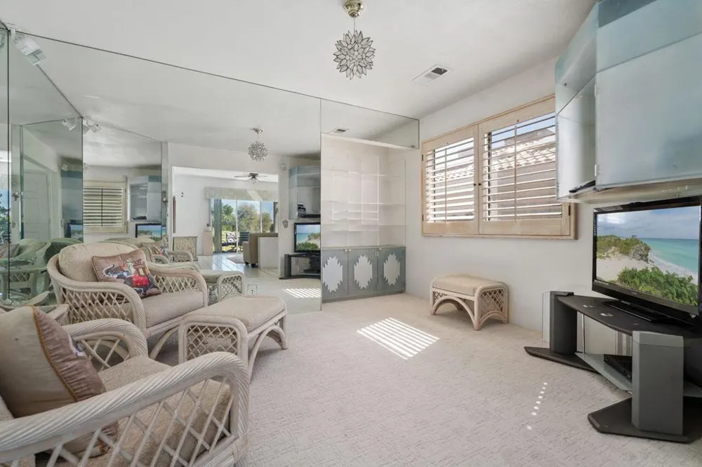 36 Colonial Drive Rancho Mirage, CA 92270